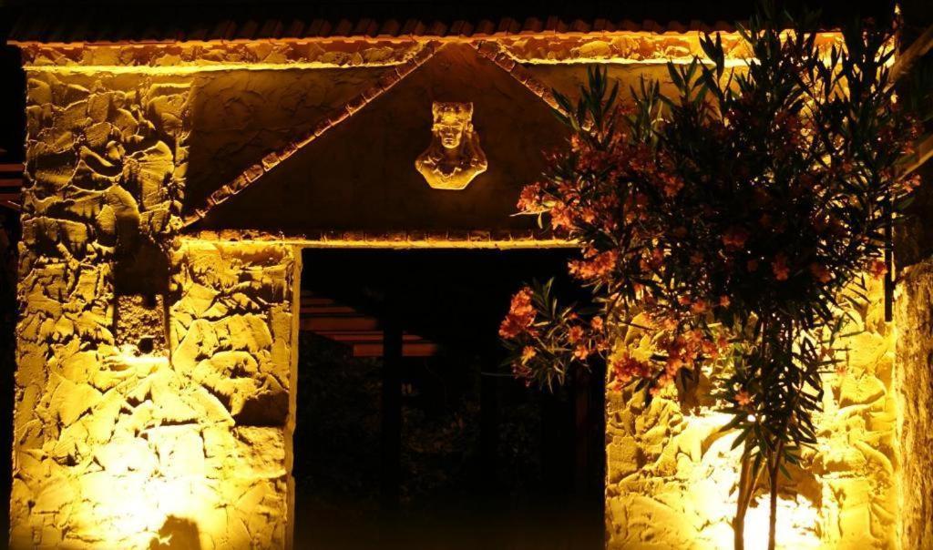 Onur Motel Faralya Fethiye Esterno foto